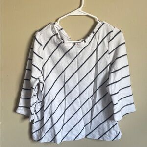 Habitat Diagonal Striped Black and White Tee (Bin M)